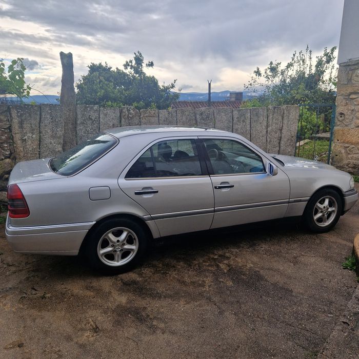 Mercedes w202 c250 turbo diesel