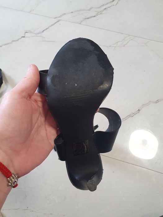 Buty na obcasie 38
