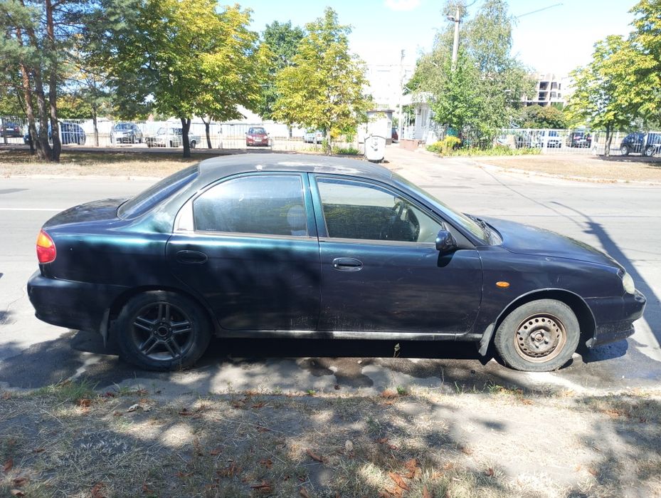 Kia sephia  2000 1.5 v16