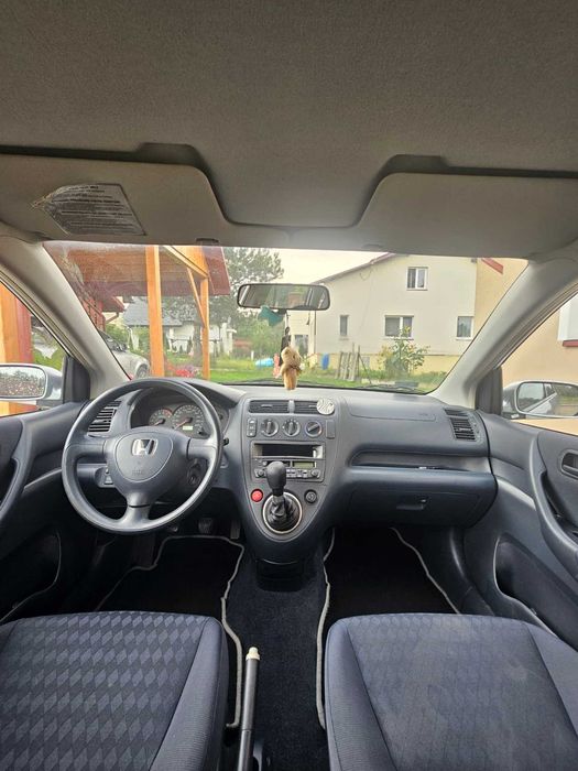 Honda Civic VII hatchback rok 2002 1.6 benzyna