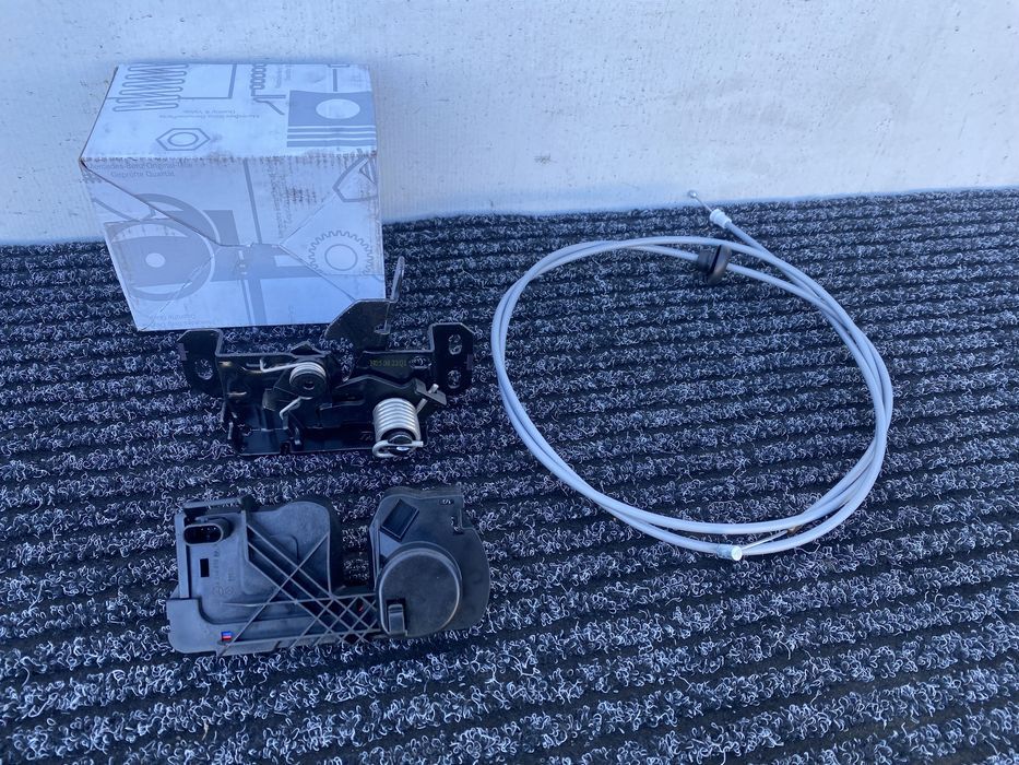 Замок трос капота W447 Vito V Class