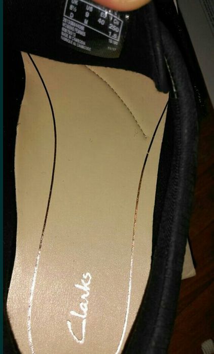 Clarks р.40 из нубука кеды на липучках