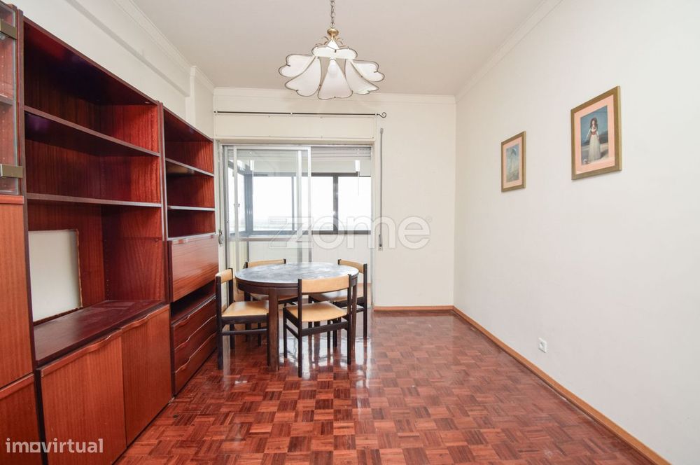 Apartamento T3 com Vista de Rio e Luz Natural | 9º Andar com Elevad...