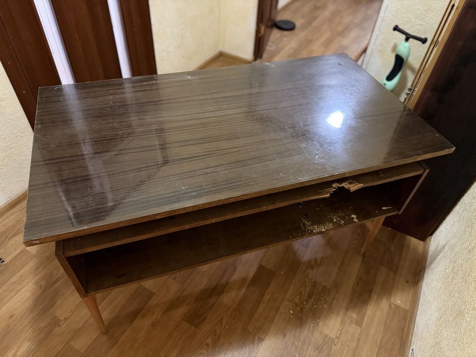 Стіл безоплатно на запчастини