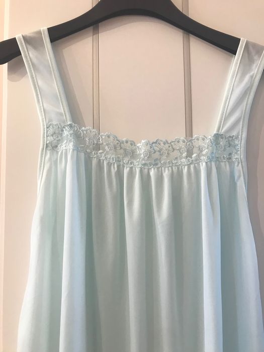 Жіночий пенюар комплект