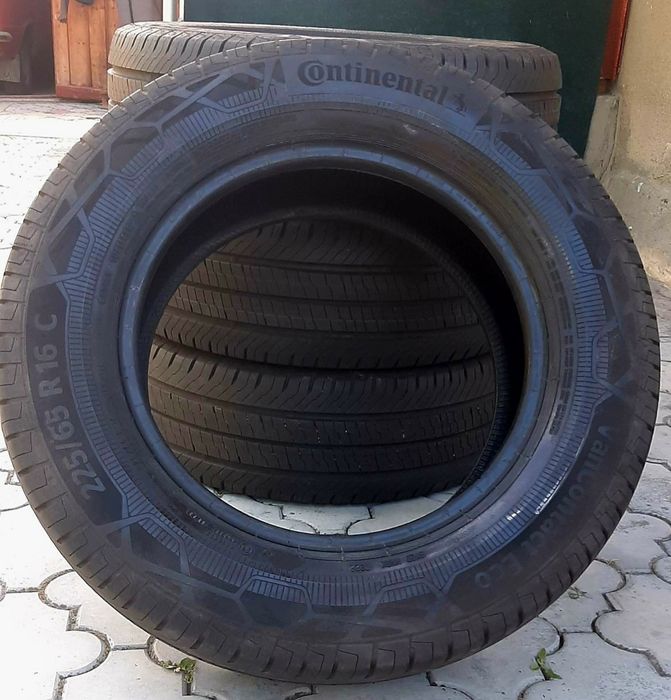 Гума шини резина 225 65 16с Continental