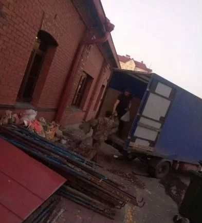 Вивіз сміття Київ дешево меблі мішки будівельне сміття сьогодні