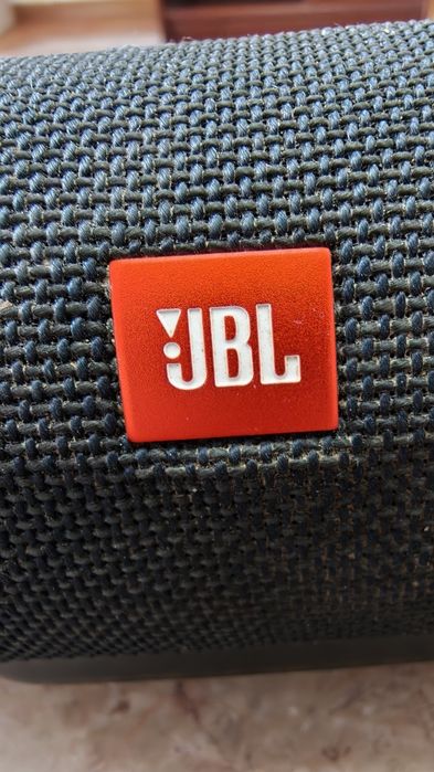 Coluna Portátil Bluetooth JBL Charge - 3