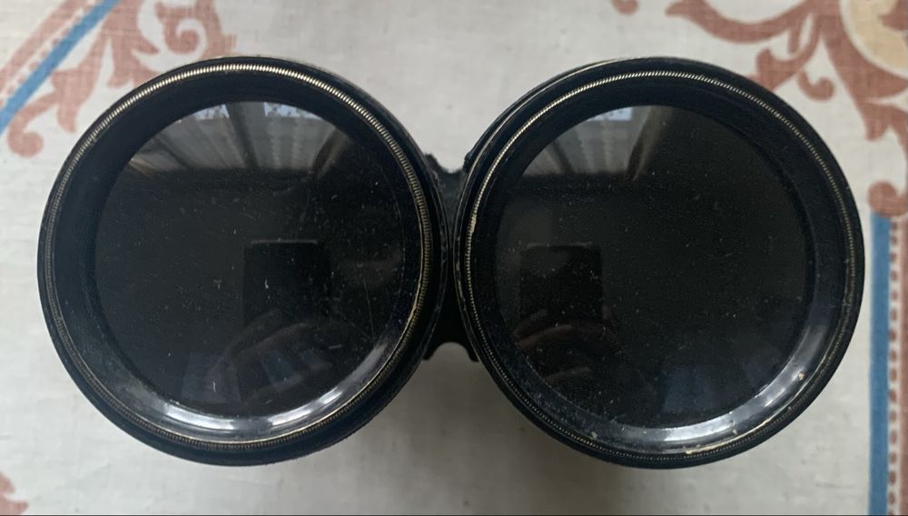 Продається бінокль.