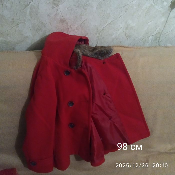 Курточка плащик для дівчинки