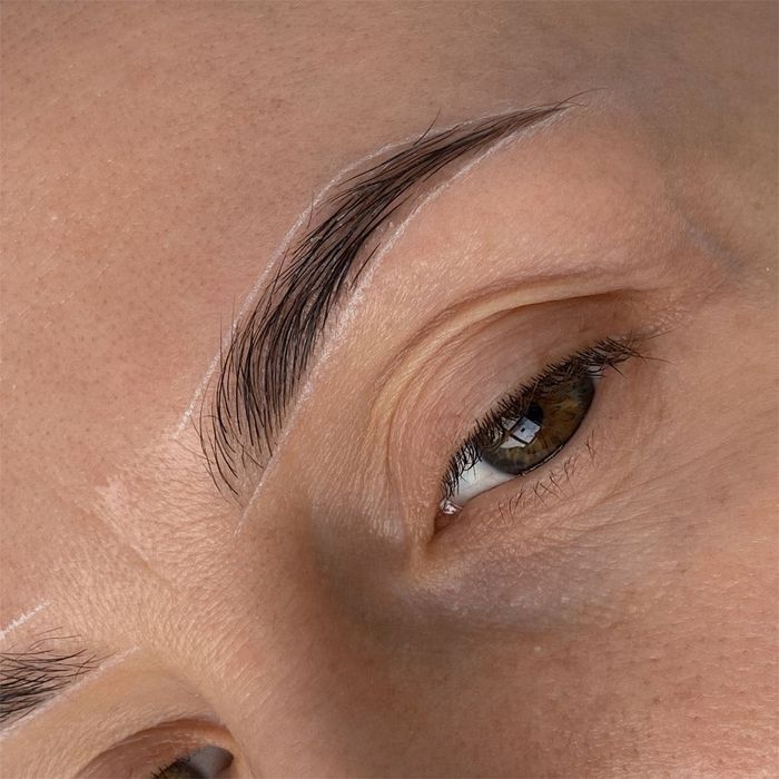 Перукар ( стрижки, фарбування, зачіски) + майстер бровіст