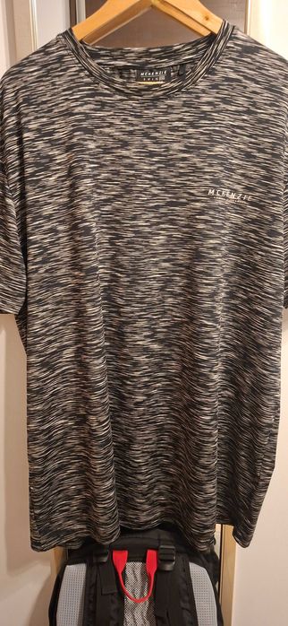 T-shirt mckenzie roz. XXL