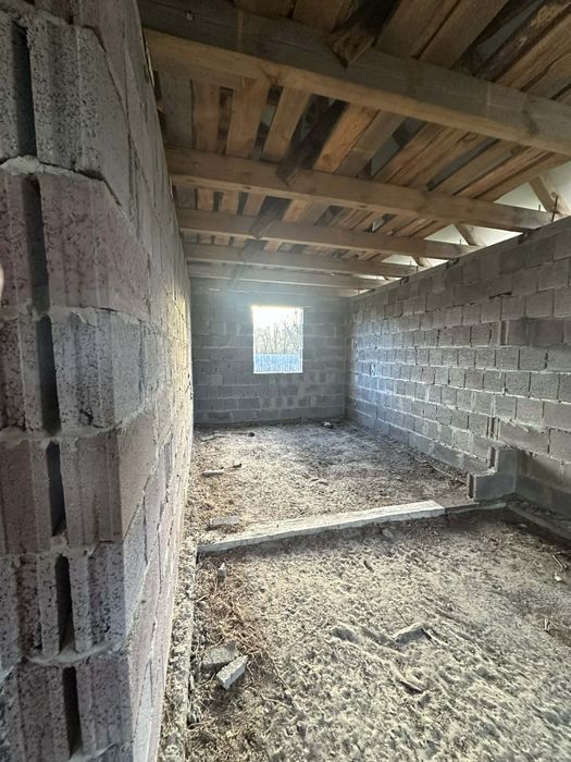 Продається незавершене будівництво в с.Мірча. Радомишльський р-н.