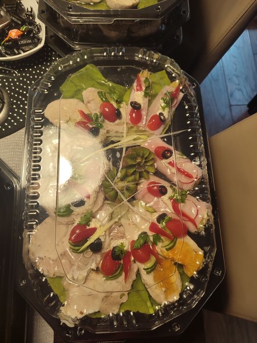 Organizujemy catering, zimny bufet imprezy okolicznościowe itp.