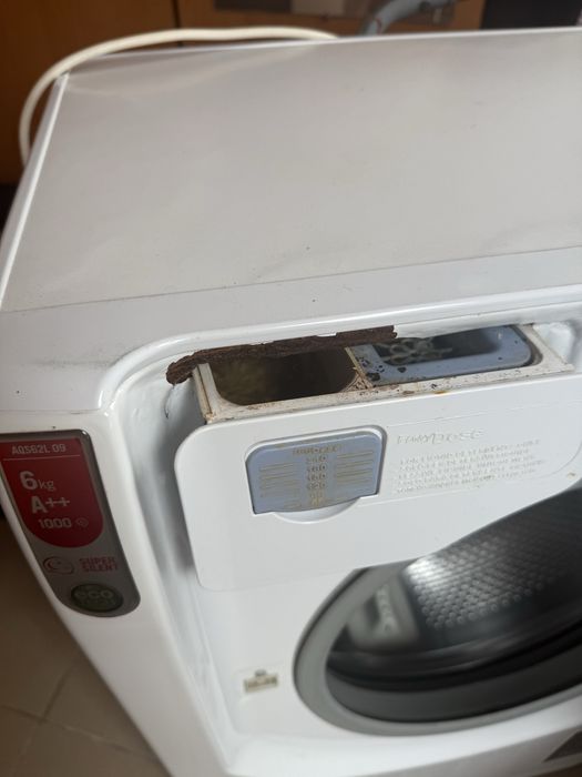Продам стіральну машинку під ремонт