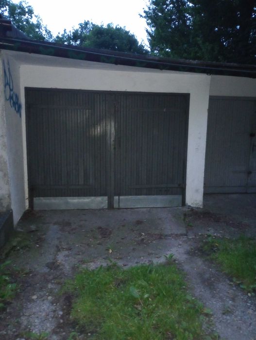 garaż murowany 19 m2