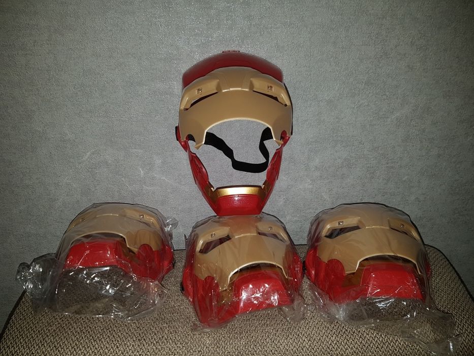Маска Залізної Людини,Тоні Старк,Месники,Марвел,світло,звук,батарейки.
