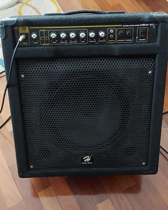 Conjunto Baixo + Amplificador Harley Benton