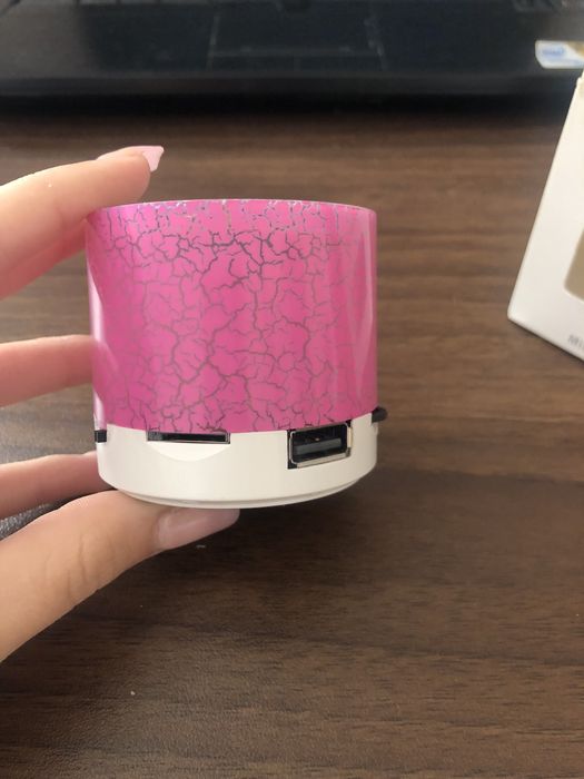 Маленькая портативная колонка