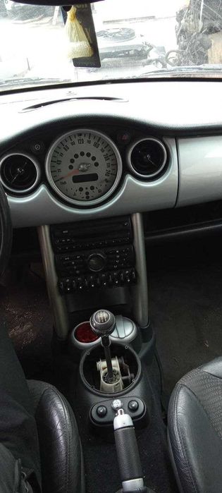 Разборка MINI Cooper Мини Купер 2002 года