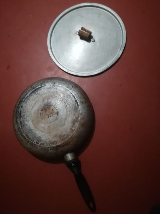 Сковорода с крышкой 280 мм