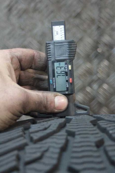 225/40/18 Uniroyal AllSeasonExpert 2 225/40 R18 7,5mm 2020r