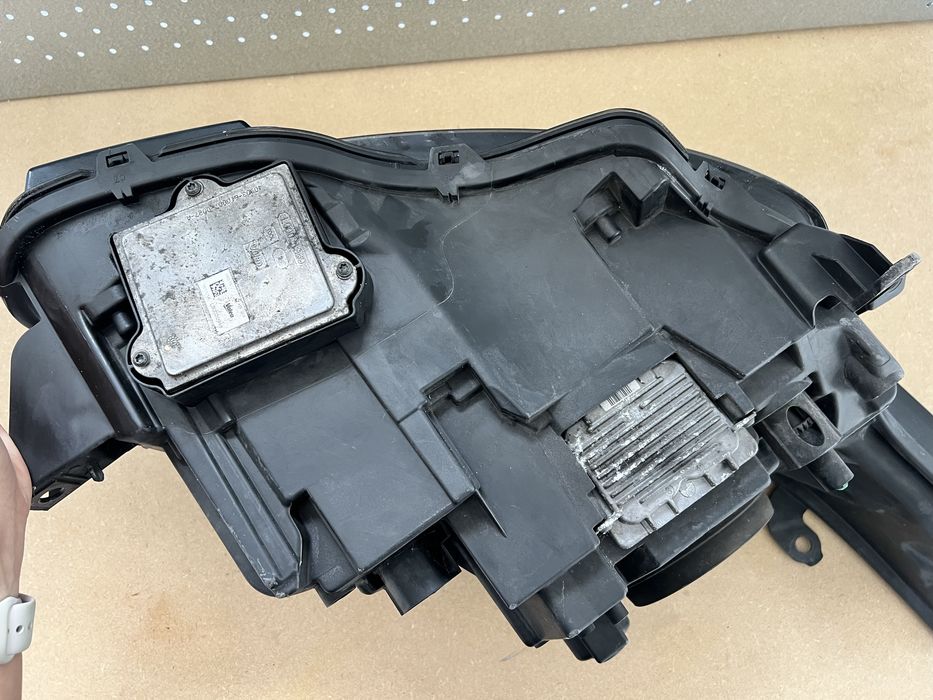 Farol esquerdo RANGER ROVER  (de 2014 a 2017)