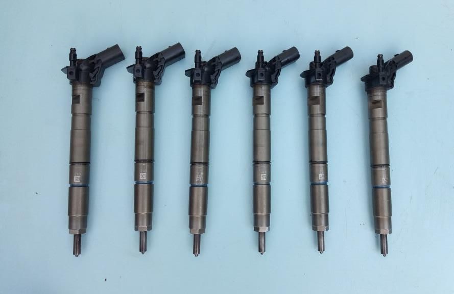 Форсунка Форсунки VW Touareg Audi Q7 3.0 TDi BKS BUG 059130277AH