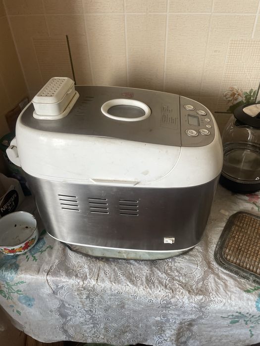 Продам Хлібопіч Kenwood BM900