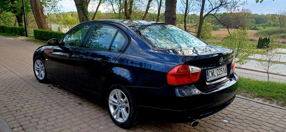 BMW E90 320i 150KM