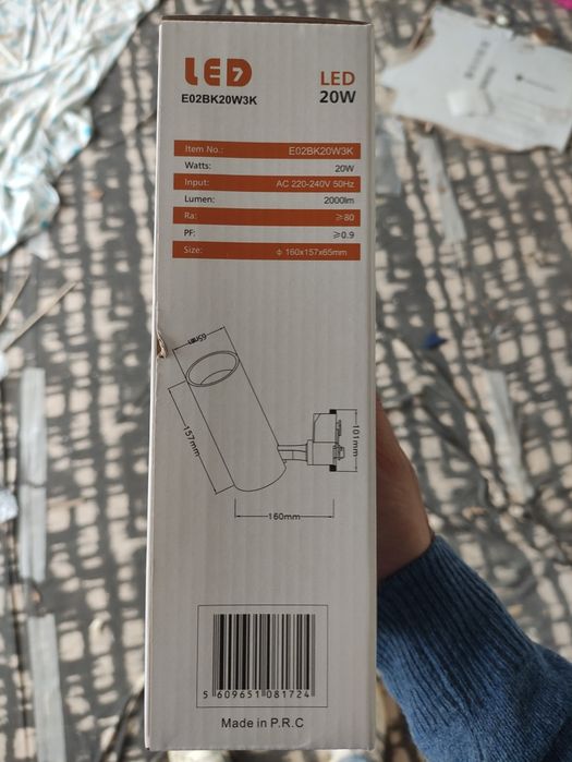 Vendo 9 projectores novos 20W 3K