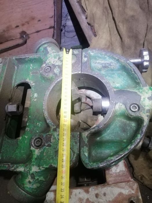 Люнет токарного станка