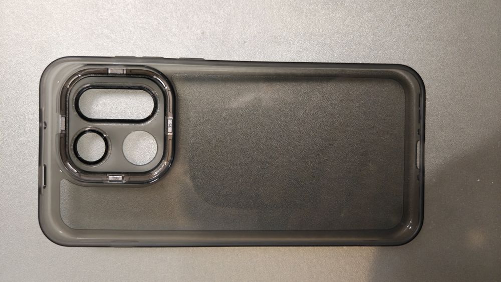 Чохли та захисне скло на OnePlus 15