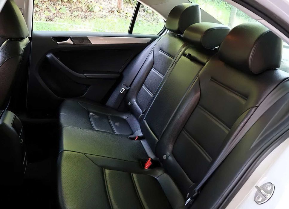 Volkswagen Jetta      2018