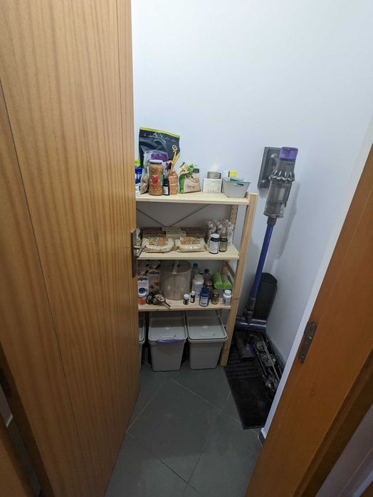 Apart. T1 (último piso com terraço espaçoso) Charneca da Caparica.