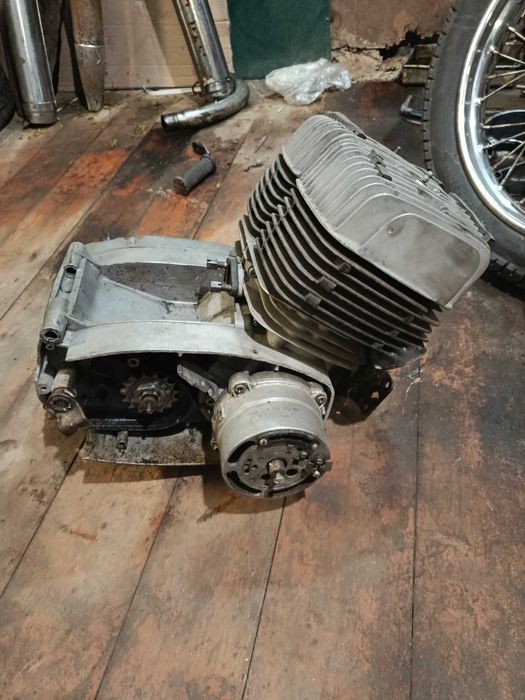 Продам монор ява 634