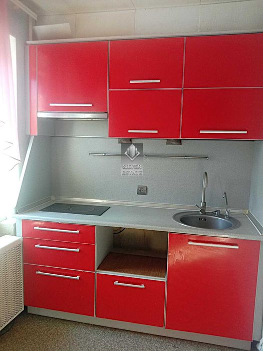 Продам 2-кімнатну квартиру в Дніпровському районі, вул. Щаслива