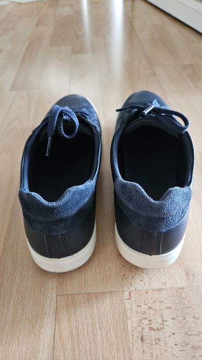 Ecco кросівки 43 розмір