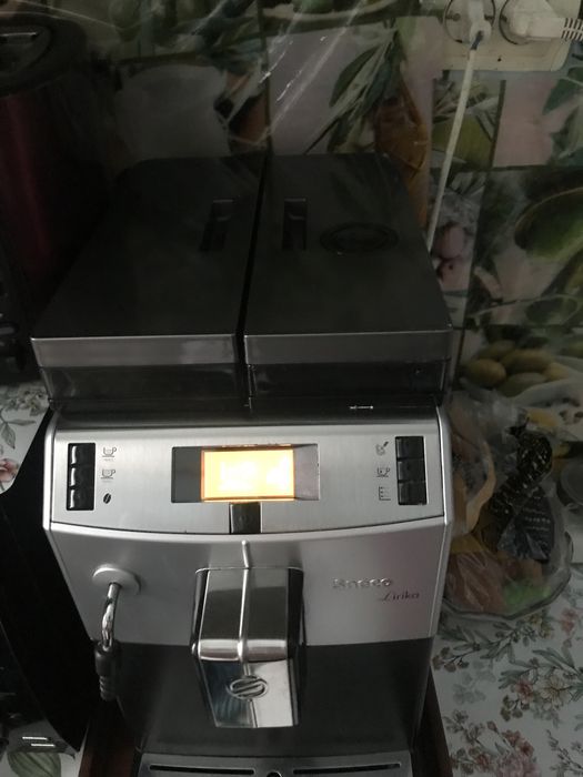 Кавоварка Saeco Lirika