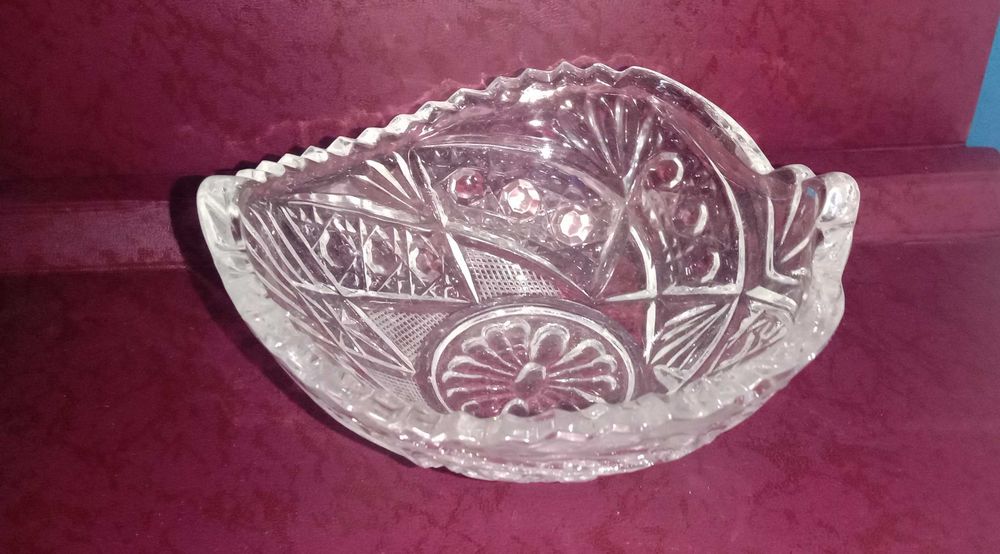 Конфетница «Листик», салатник, вазочка. Посуда. Хрусталь СССР