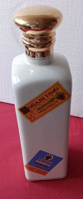 Garrafa de porcelana antiga