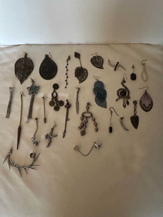 Lote de brincos diversos