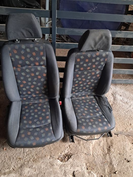 Fotele mercedes vito 2sztuki