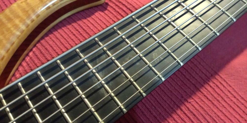 Gitara basowa 6-strunowa Harley Benton BZ-6000 NT Deluxe