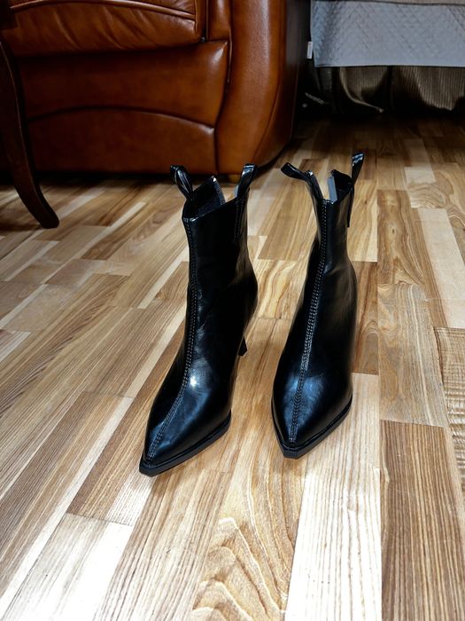 Ботільйони кожзам