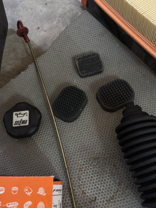 Material diverso fiat panda 86