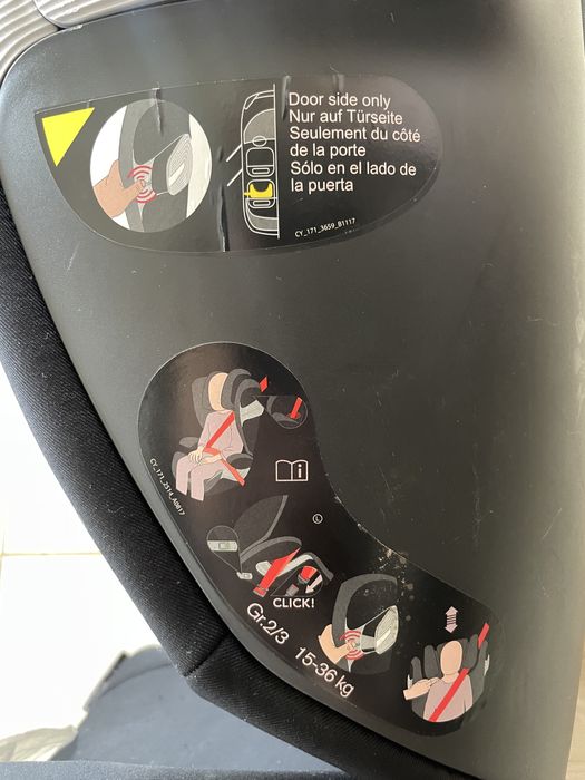 Дитяче автомобільне крісло-бустер Cybex Solution