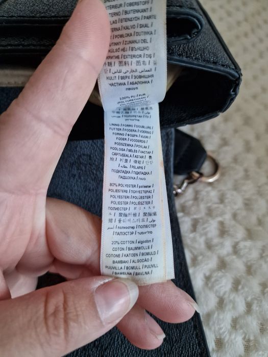 GUESS torebka na ramię kopertowa mała granatowa