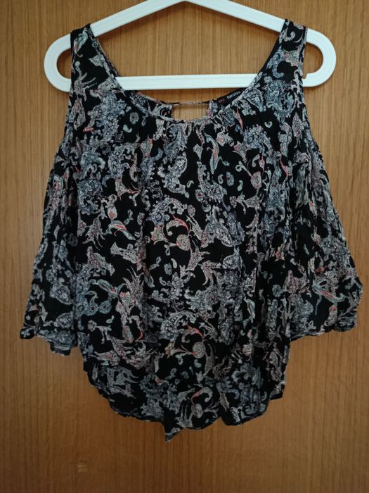 Camisola com padrão sem ombros