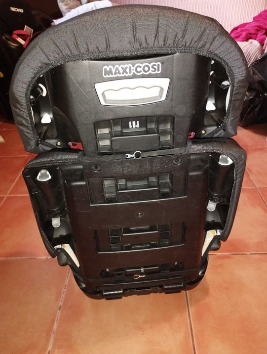 Cadeira para bebê MAXI-COSI